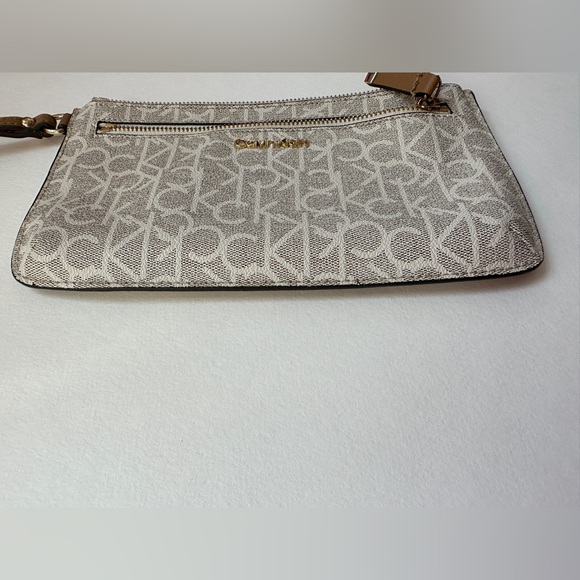 CALVIN KLEIN: Top and front zip wristlet wallet clutch - Picture 8 of 10